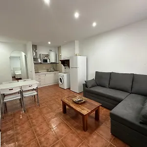 https://apartamentos-almazahara.es-andalucia.com